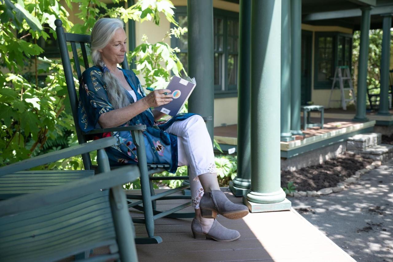 Om Sanctuary Holistic Retreat Hotell Asheville Eksteriør bilde