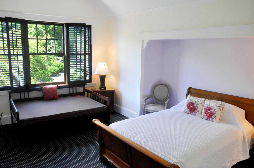 Om Sanctuary Holistic Retreat Hotell Asheville Eksteriør bilde