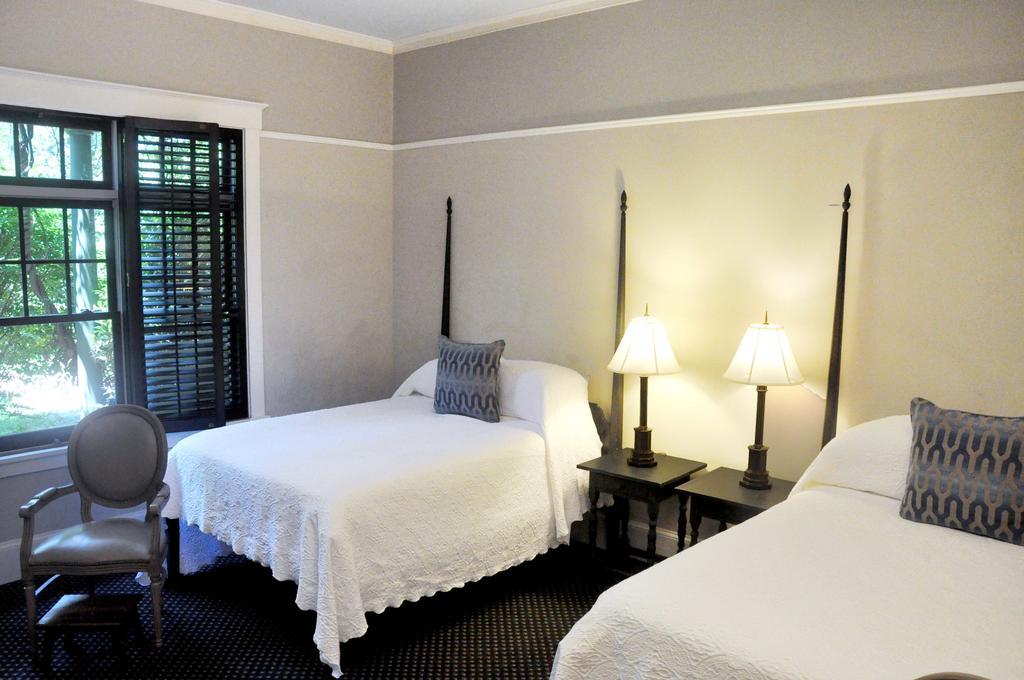 Om Sanctuary Holistic Retreat Hotell Asheville Eksteriør bilde