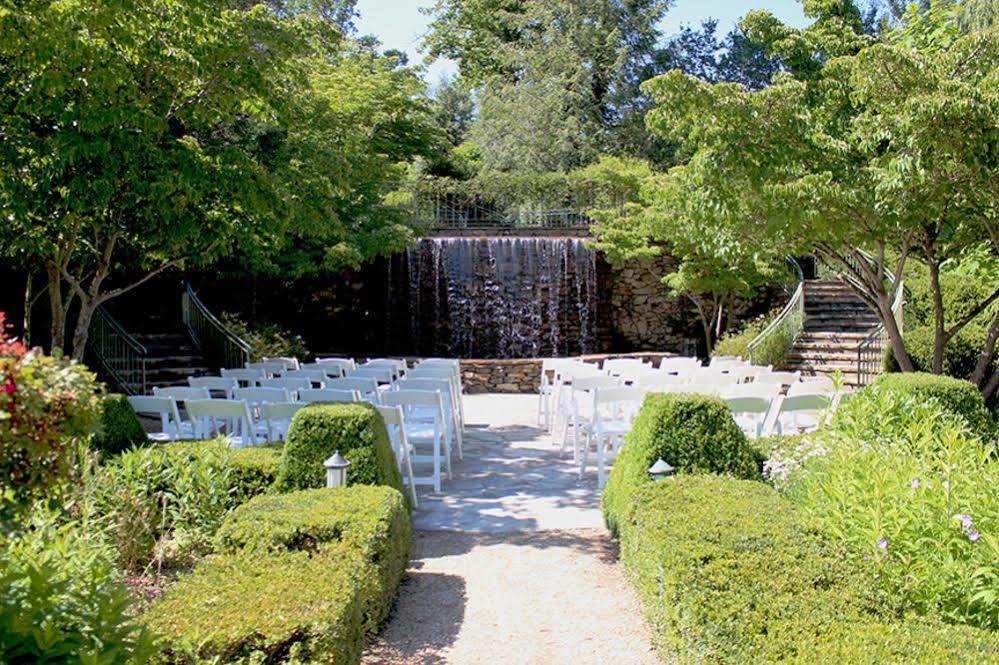 Om Sanctuary Holistic Retreat Hotell Asheville Eksteriør bilde