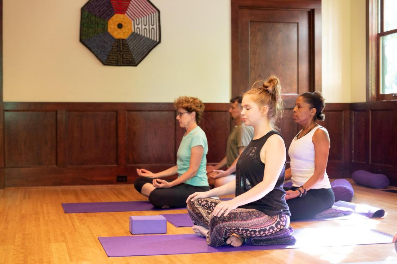 Om Sanctuary Holistic Retreat Hotell Asheville Eksteriør bilde
